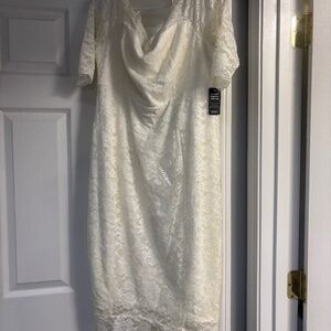 Bridal dress, short off the shoulders